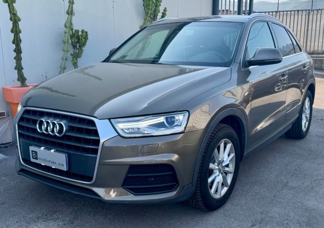 Audi Q3 2.0 TDI 120 CV Business usato a CASTELLAMMARE DI STABIA