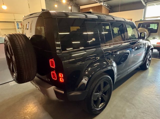 Land Rover Defender 110 3.0D I6 250 CV AWD Auto SE - foto 4 di 4