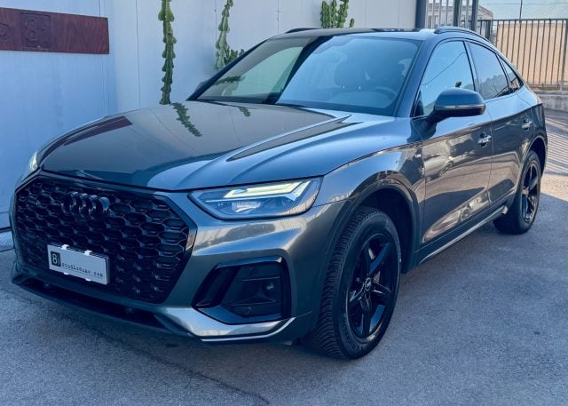 Audi Q5 SPB 40 TDI quattro S tronic S line, del 2021, 183.166 km, in vendita a Castellammare Di Stabia (NA)