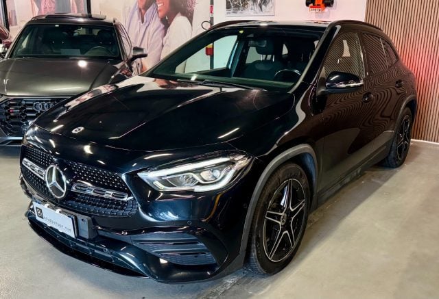 Mercedes-Benz GLA 200 d Automatic Premium, del 2023, 106.188 km, in vendita a Castellammare Di Stabia (NA)