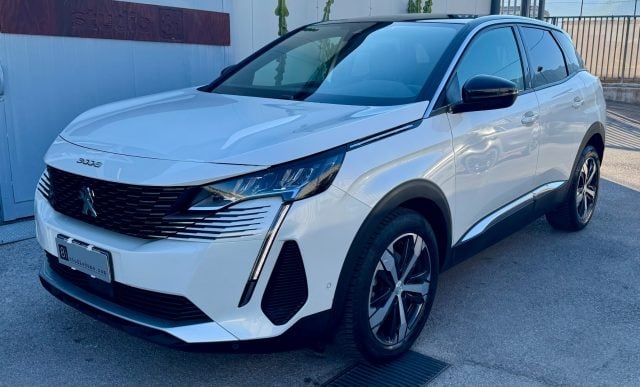 Peugeot 3008 BlueHDi 130 S&S EAT8 Allure Pack, del 2023, 42.162 km, in vendita a Castellammare Di Stabia (NA)