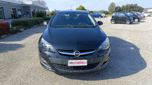 Opel Astra 1.7 CDTI 110CV Sports Tourer Cosmo - foto 3 di 4