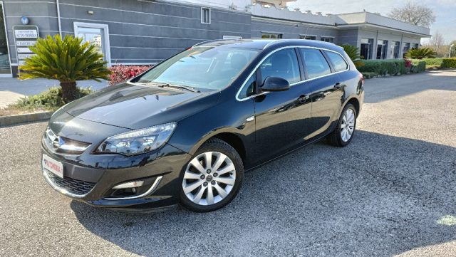 Opel Astra 1.7 CDTI 110CV Sports Tourer Cosmo - foto 2 di 4