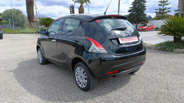 Lancia Ypsilon 0.9 TwinAir 85 CV 5 porte Metano Ecochic Elefantin - foto 4 di 4