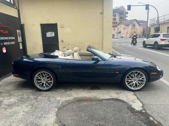 Jaguar XK8 4.0 Convertibile - foto 4 di 4