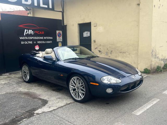Jaguar XK8 4.0 Convertibile - foto 3 di 4