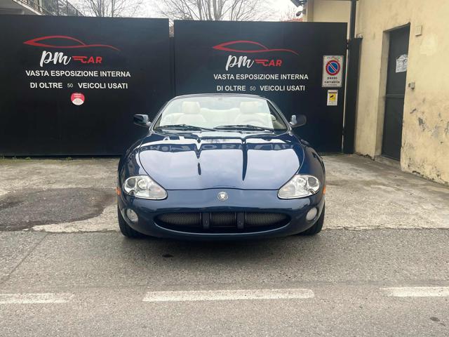 Jaguar XK8 4.0 Convertibile - foto 2 di 4