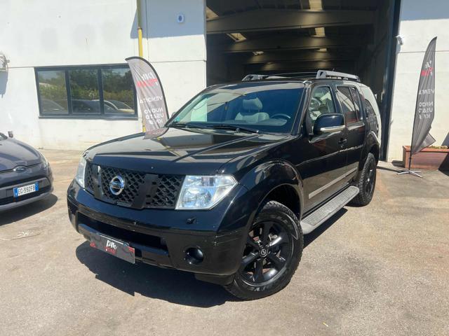 Nissan Pathfinder 2.5 dCi LE Platinum usato a COLLEGNO