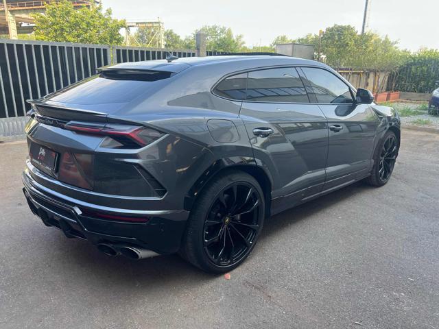 Lamborghini Urus 4 - foto 4 di 18