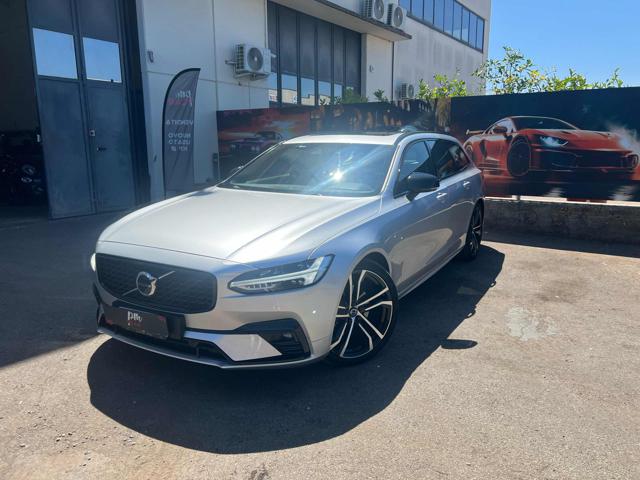 Volvo V90 B4 Geartronic R-design, del 2020, 179.000 km, in vendita a Collegno (TO)