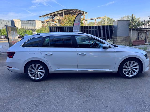 Skoda Superb 2.0 TDI 190 CV SCR DSG Wagon Laurin&Klement - foto 4 di 4