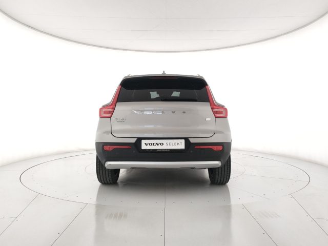 Volvo XC40 T4 Recharge Plug-in Hybrid automatico Core - foto 4 di 4