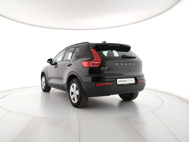 Volvo XC40 T2 Geartronic Momentum Core - Autocarro - foto 3 di 4