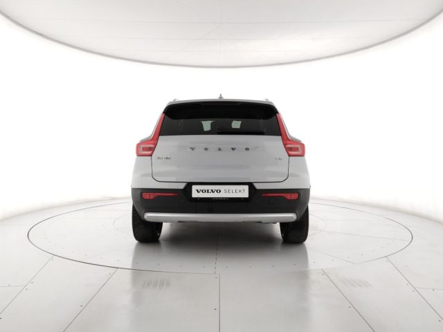 Volvo XC40 T2 Geartronic Momentum Pro - Autocarro - foto 4 di 4