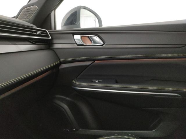 Lynk & Co 1 PHEV More - Pronta consegna, in vendita a Modena (MO)