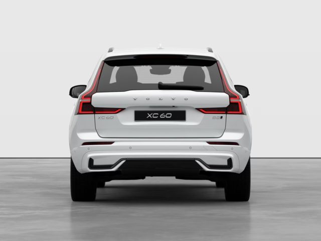 Volvo XC60 B5 AWD automatico Ultra Dark - Pronta Consegna - foto 4 di 4