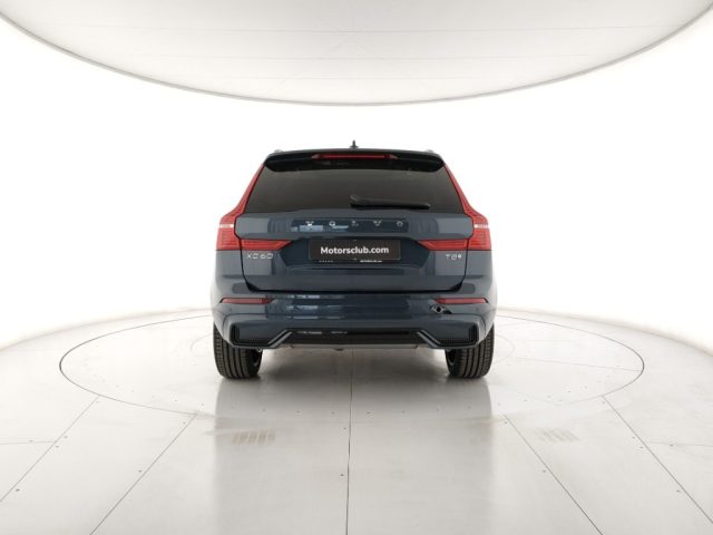 Volvo XC60 T8 Plug-in hybrid AWD automatico Ultra Dark - foto 3 di 4