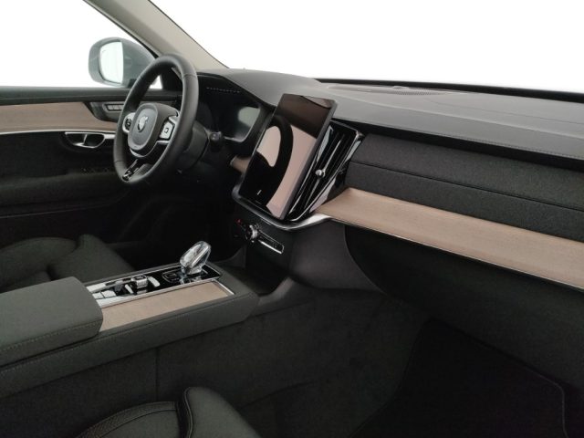 Volvo XC90 T8 Plug-in hybrid AWD automatico 7 posti Plus Brig nuovo a MODENA