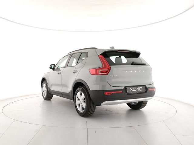 Volvo XC40 B3 automatico Essential - Cruise Adattivo - foto 3 di 4