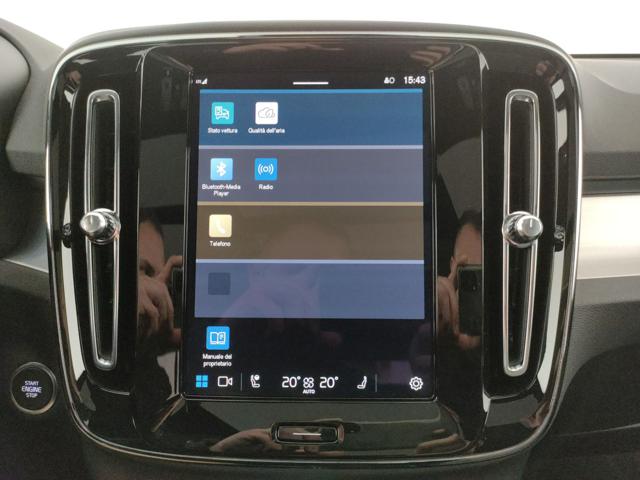 Volvo XC40 B3 automatico Plus Dark - Autocarro - foto 2 di 4