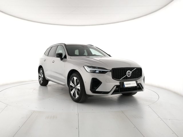 Volvo XC60 T6 Plug-in hybrid AWD automatico Plus Dark usato a MODENA