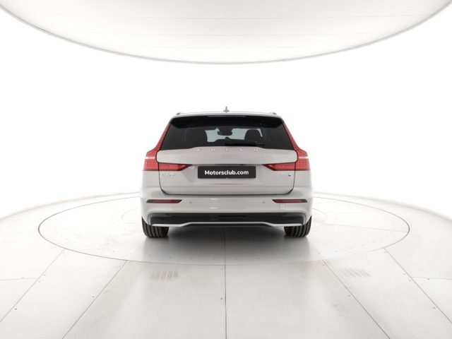 Volvo V60 T6 Plug-in Hybrid AWD automatico Ultra Dark - foto 4 di 4