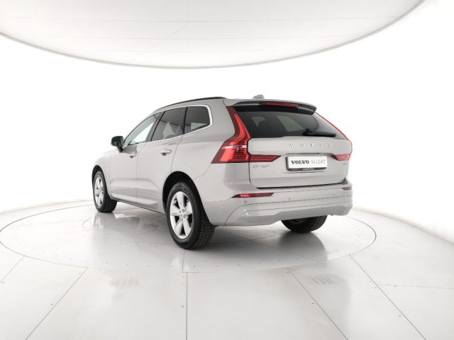 Volvo XC60 B4 (d) automatico Core - foto 3 di 4