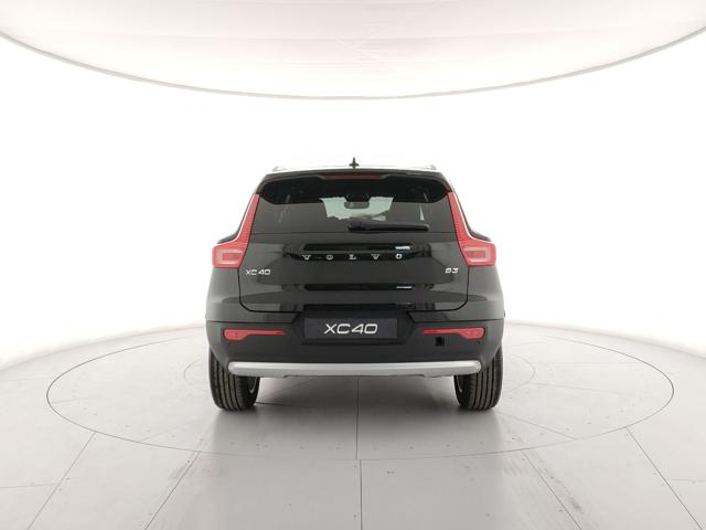 Volvo XC40 B3 automatico Core - foto 4 di 26