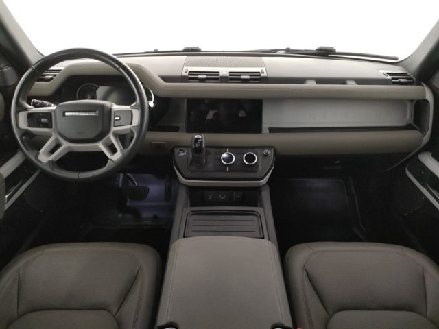Land Rover Defender 110 3.0D I6 200CV AWD X-Dynamic SE- solo operatori, del 2023, 205.334 km, in vendita a Modena (MO)