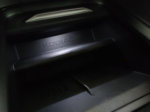 Skoda Kodiaq 2.0 TDI 4x4 DSG 7 posti Sportline 130 Edition, del 2025, 2.363 km, in vendita a Modena (MO)