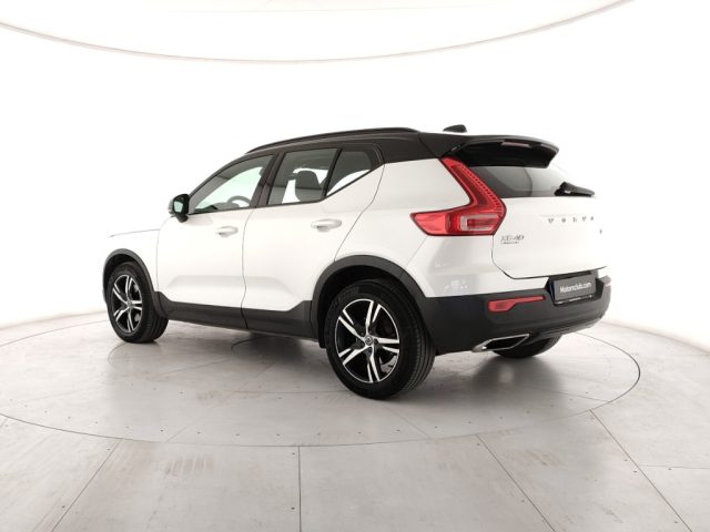 Volvo XC40 T4 AWD Geartronic R-design - foto 3 di 4