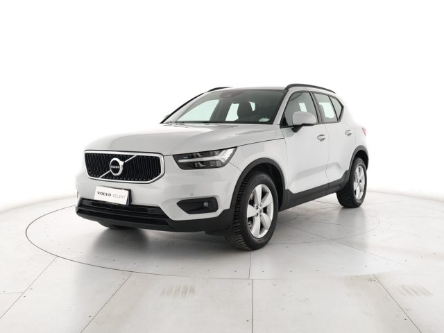 Volvo XC40 D3 AWD Geartronic Momentum Core - foto 2 di 4