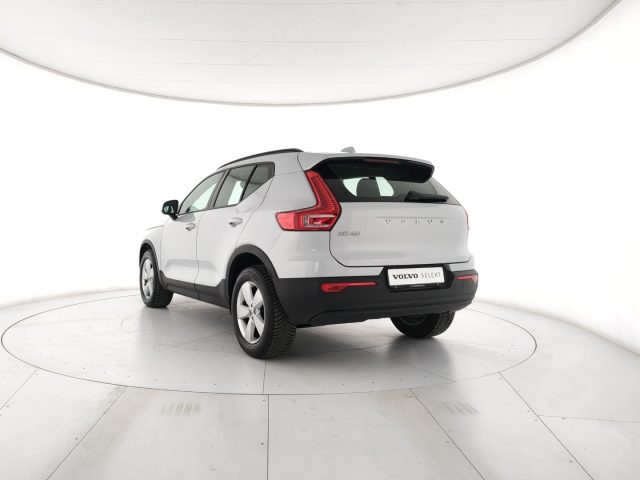 Volvo XC40 D3 AWD Geartronic Momentum Core - foto 3 di 4