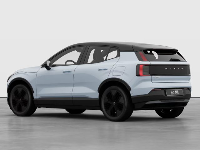 Volvo EX30 Cross Country P5 Long Range Plus - foto 4 di 4