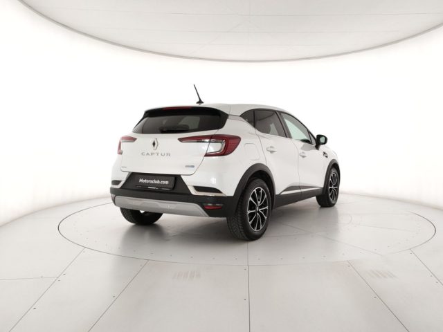 Renault Captur Full Hybrid E-Tech 145 CV Zen - autocarro - foto 3 di 4