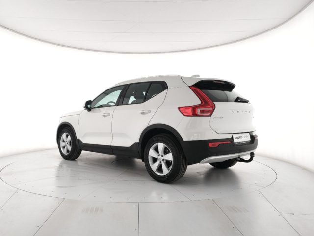 Volvo XC40 T3 Momentum - foto 3 di 4