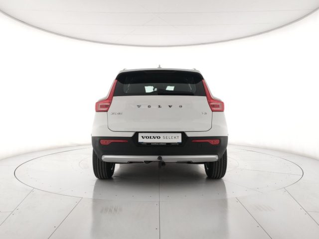 Volvo XC40 T3 Momentum - foto 4 di 4