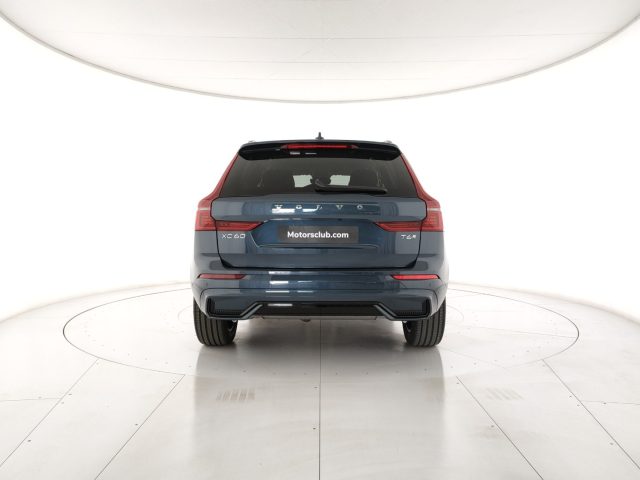 Volvo XC60 T6 Plug-in hybrid AWD automatico Plus Dark - foto 3 di 4
