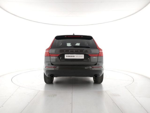 Volvo XC60 B4 (d) AWD Geartronic Momentum Pro - foto 4 di 4