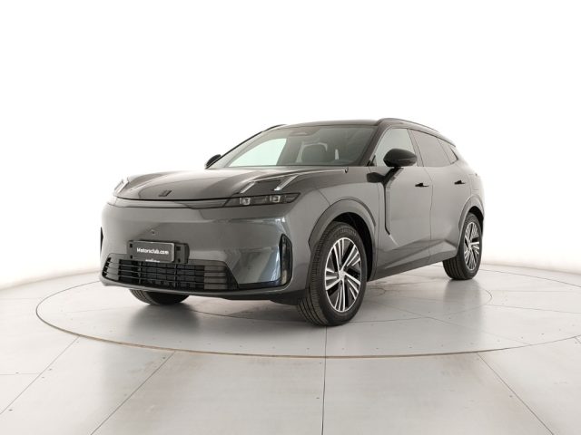 Lynk & Co 8 PHEV Core - foto 2 di 4