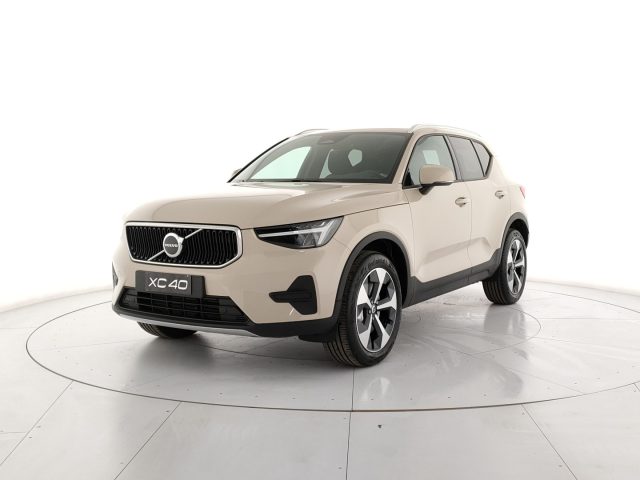 Volvo XC40 B3 automatico Core - Autocarro - foto 2 di 4