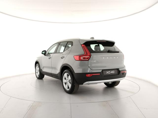Volvo XC40 B3 automatico Core - Autocarro - foto 3 di 4