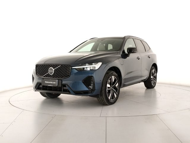 Volvo XC60 T6 Plug-in AWD Plus Dark Autocarro- Prontaconsegna - foto 2 di 4