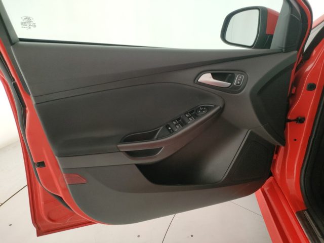 Ford Focus 1.5 TDCi SW ST Line - autocarro - solo operatori, del 2018, 117.391 km, in vendita a Modena (MO)