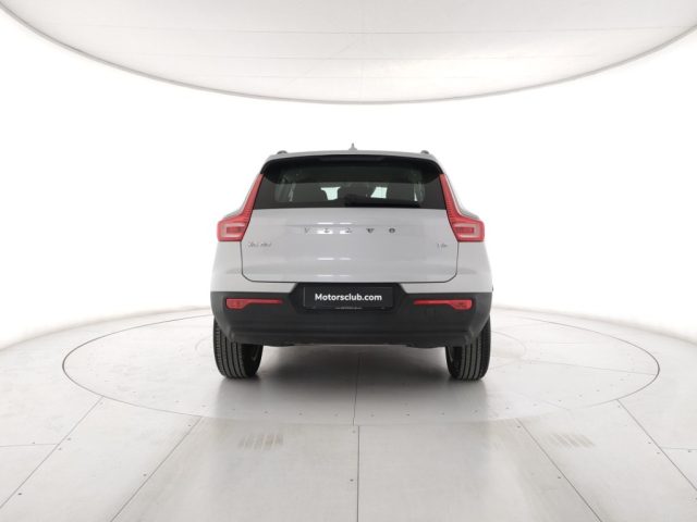 Volvo XC40 T2 Gear. Momentum Core Autocarro - solo operatori - foto 4 di 4