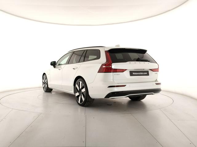 Volvo V60 T6 Plug-in Hybrid AWD automatico Ultra Dark - foto 3 di 4