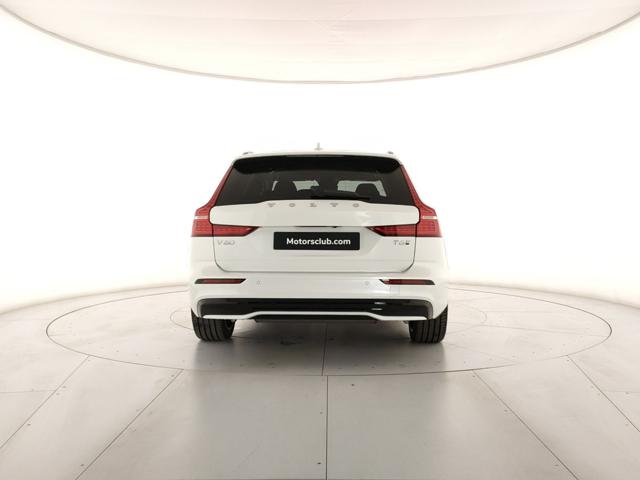 Volvo V60 T6 Plug-in Hybrid AWD automatico Ultra Dark - foto 4 di 4