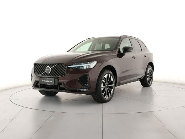 Volvo XC60 B5 AWD automatico Ultra Dark - foto 2 di 4