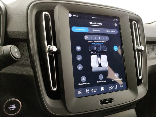 Volvo XC40 B3 automatico Essential - Cruise Adattivo, in vendita a Modena (MO)