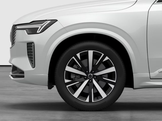 Volvo XC90 B5 AWD automatico 7 posti Core - foto 2 di 4